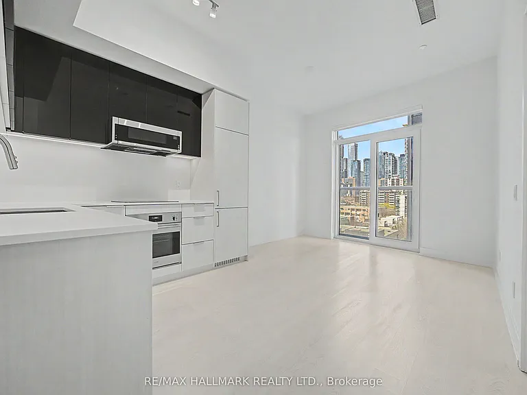 308 Jarvis St #1009 — Photo 4