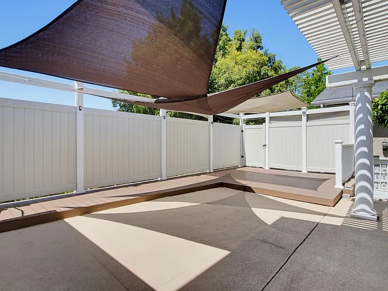 2039 Lemon Ave — Photo 36