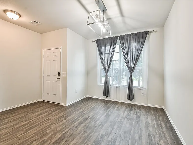5047 Royal Amber Ln — Photo 20