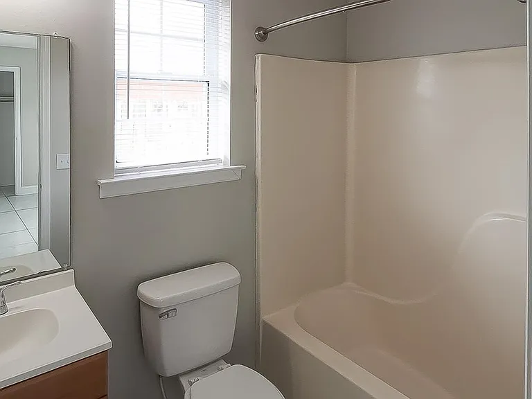 1235 Pineridge Way — Photo 13