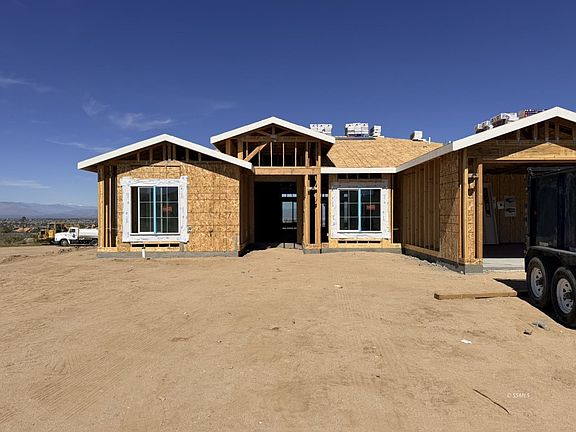 4th image of 228 Javis Ave