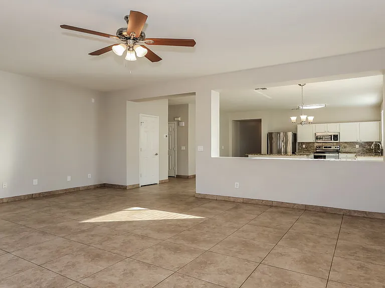 3014 W Donner Dr — Photo 7