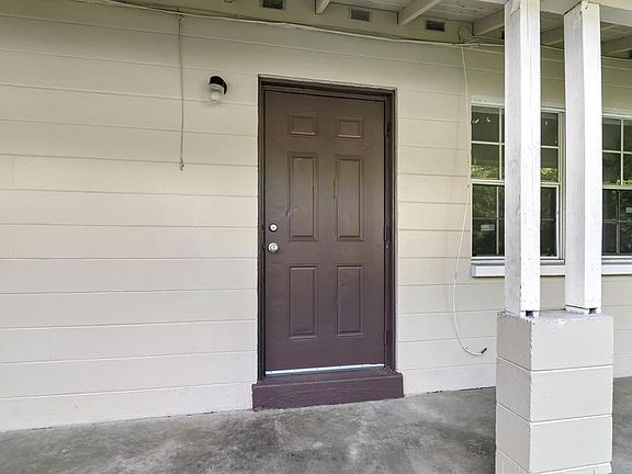 3rd image of 10012 N 14TH STREET