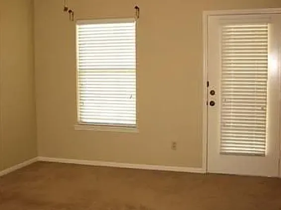 1512 Bryant Way — Photo 9