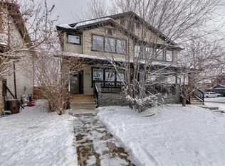 106 Luxstone Way SW, Airdrie, AB T4B3C2