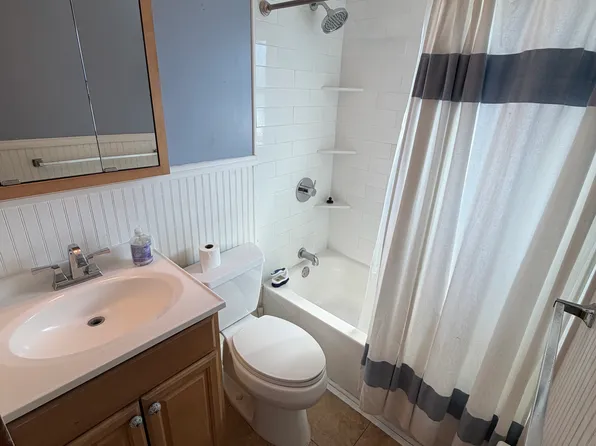 40 Brookline Ave, Hull, MA 02045