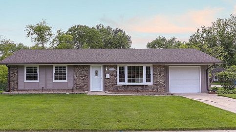 1st image of 136 S Braintree Dr