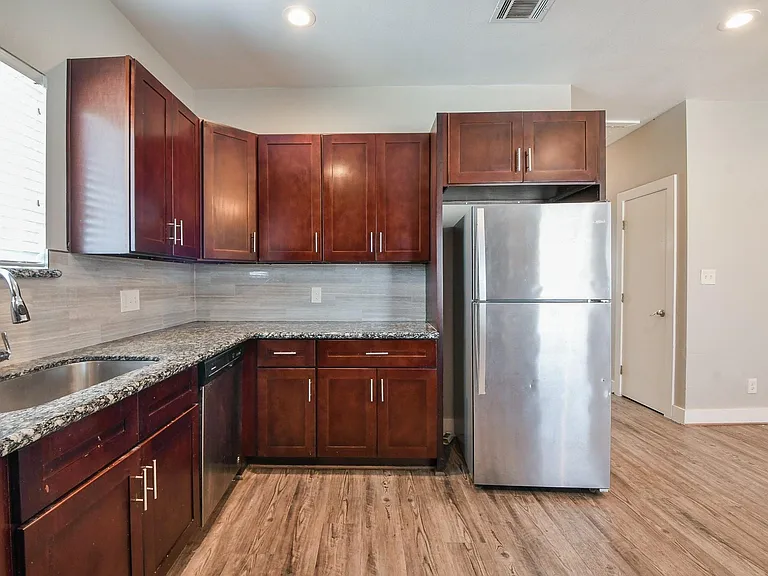 3249 Dixie Dr #B — Photo 7