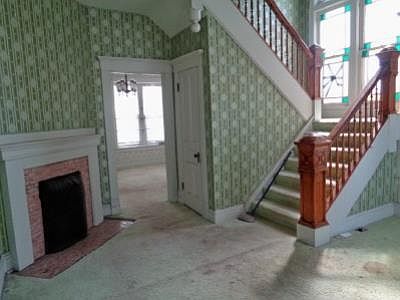 2nd image of 321 E Central Blvd