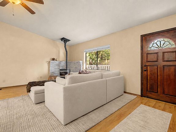 3rd image of 5603 Sierra Springs Dr