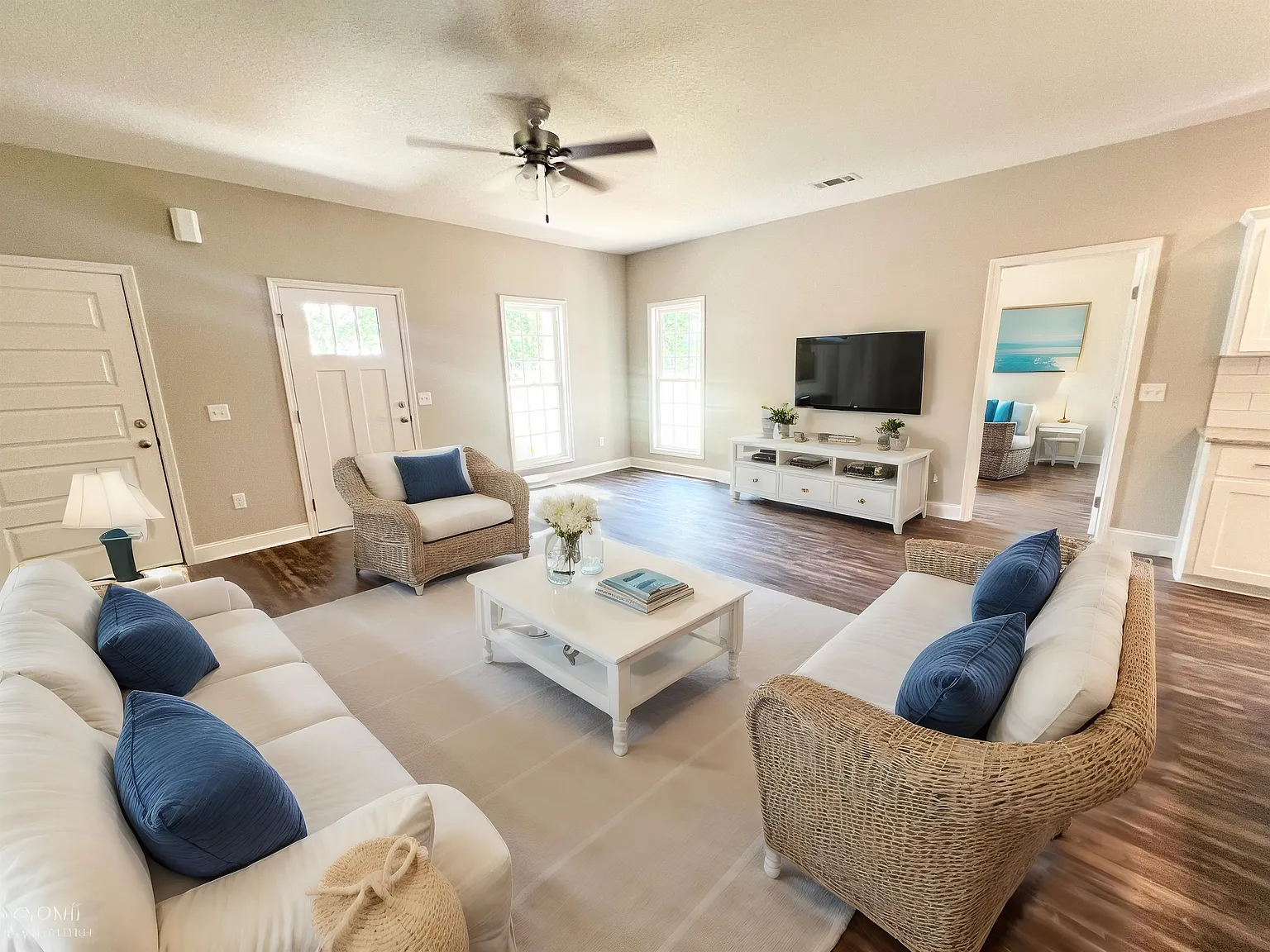 201 Silverthorn Dr - 1 — Photo 1