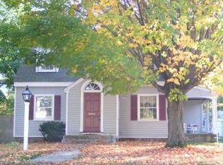 96 Burnham Rd, Andover, MA 01810