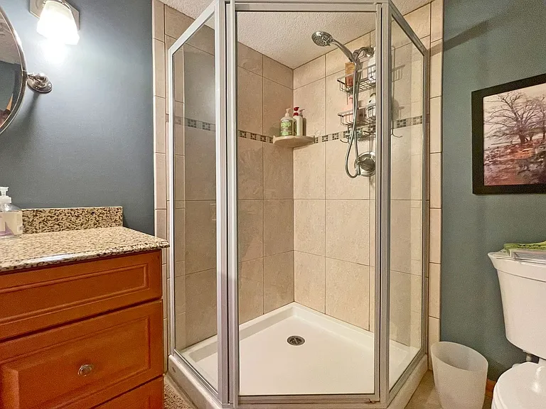 6560 Shadow Ln — Photo 33