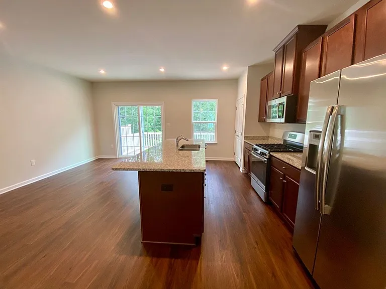 1119 Sunset Avenue Ext — Photo 9