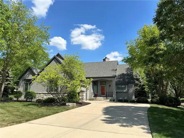 5602 W 131st Ter, Overland Park, KS 66209
