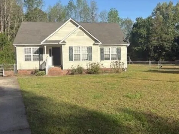 1828 Garner Road, Greenville, NC 27834