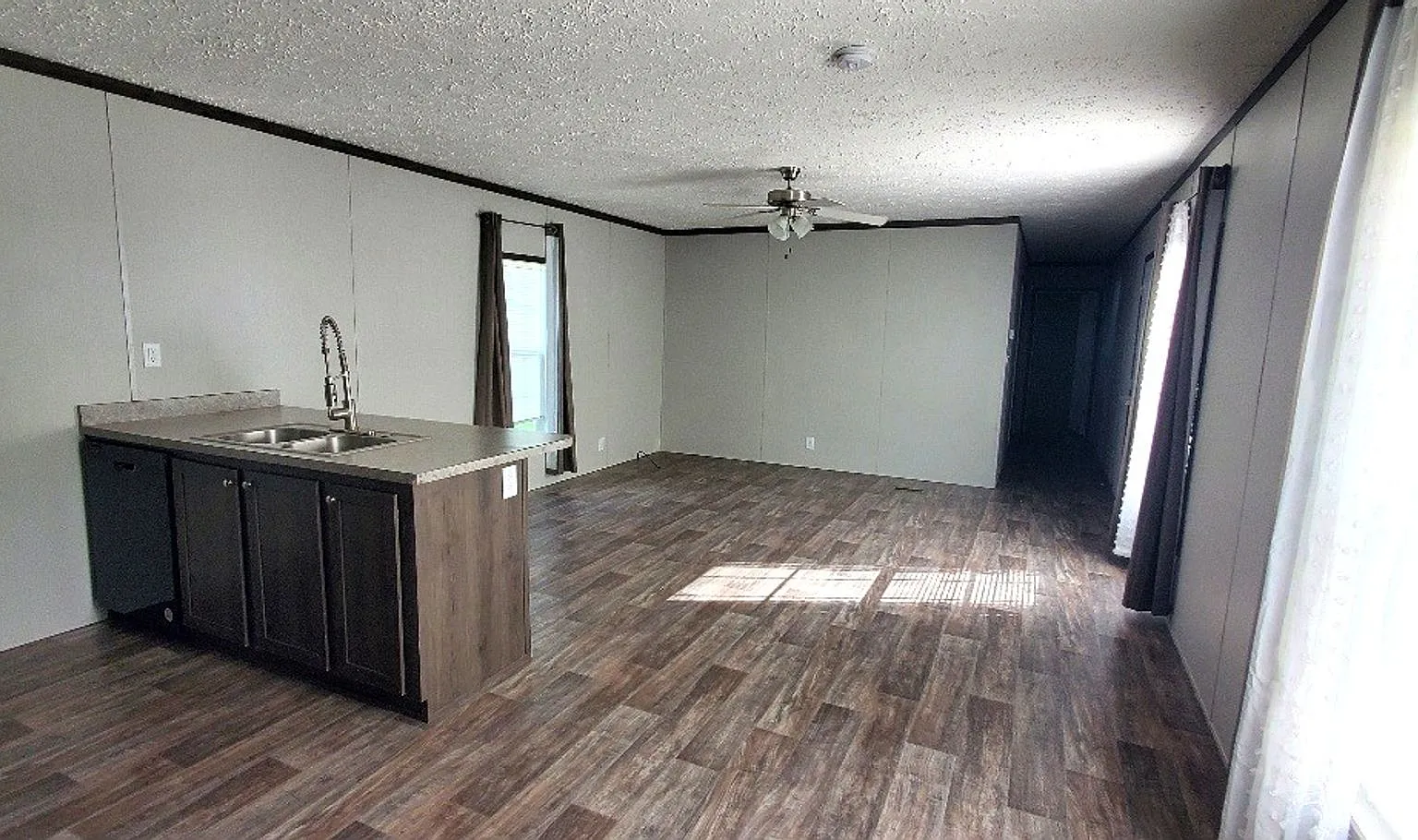 Well Maintained Spacious Home — Photo 3