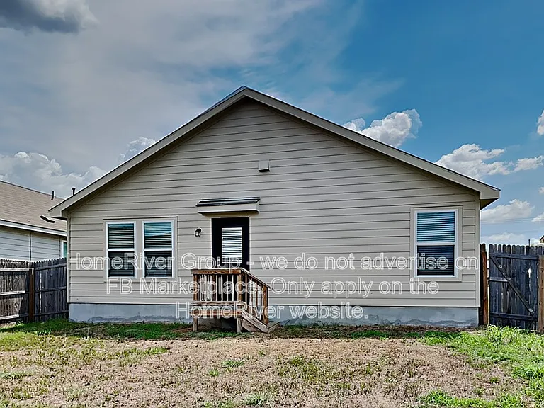 6807 Hibiscus Fls — Photo 22