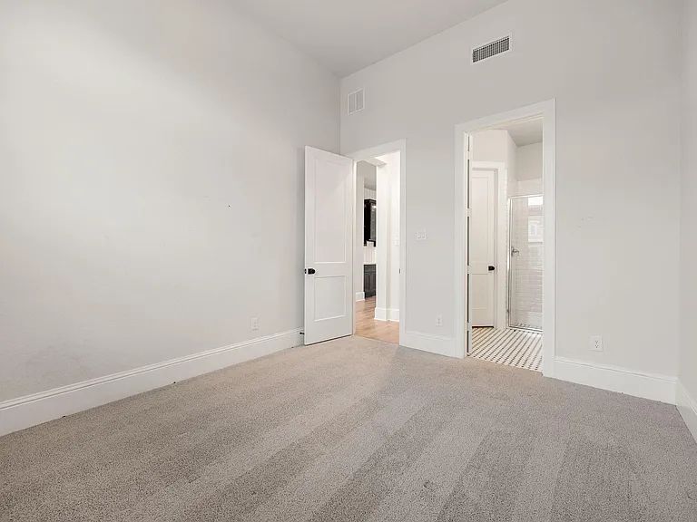 734 Platinum Stone Ln — Photo 17