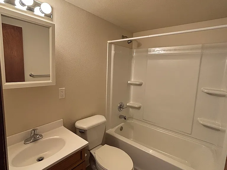 1717 Kane St — Photo 8