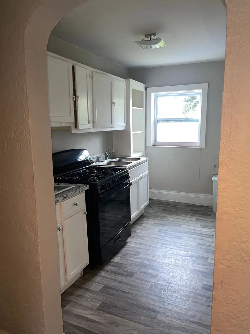 529 Nancy Street — Photo 3