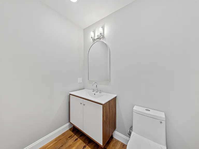 389 Spring Ave #C — Photo 34