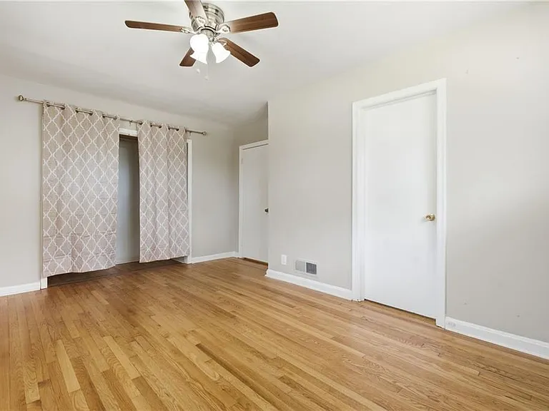 2140 Oakawana Dr NE — Photo 25