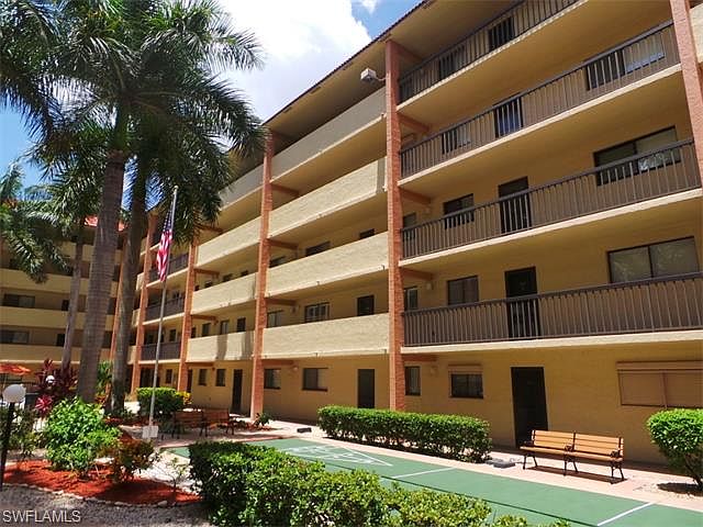 1st image of 2121 Collier Ave APT 119