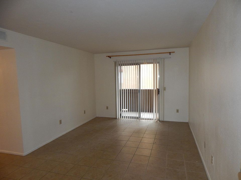 1st image of 1810 E Blacklidge Dr APT 816