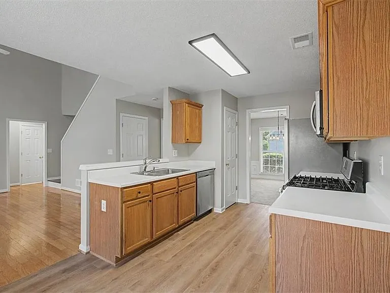 400 Stambridge Ct — Photo 12