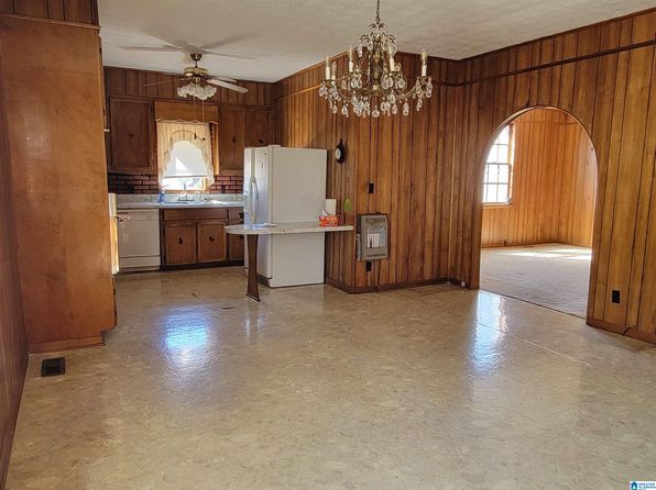 512 E Roberts Ave, Talladega, AL 35160