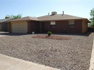 1911 Dewey Ct, Alamogordo, NM 88310