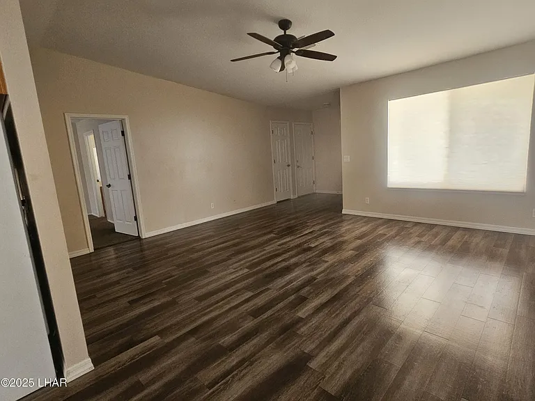 3633 Desert Garden Dr — Photo 4
