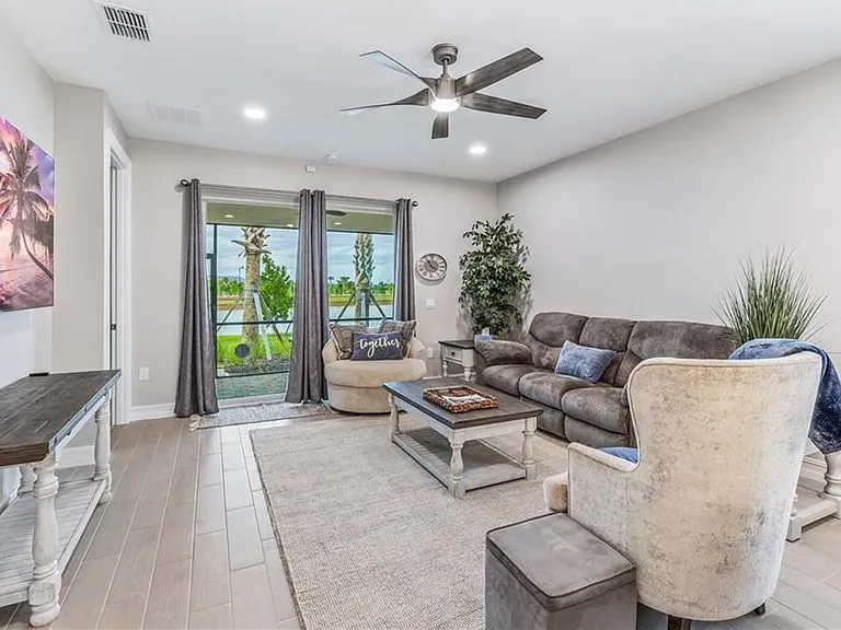 43645 Sparrow Dr — Photo 5