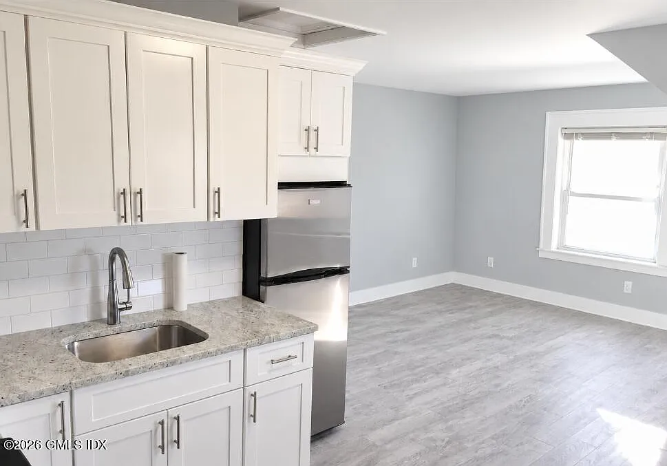 2 bed, 1.0 bath, 2691 sqft, $2,650 — Photo 2