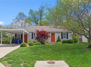 7601 Robinson St, Overland Park, KS 66204