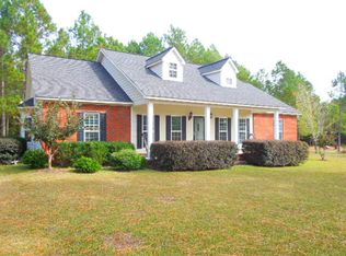 1028 Holly Estates Rd, Tarrytown, GA 30470