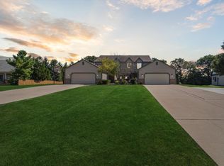 4332 S Rose Ct #2, New Berlin, WI 53151