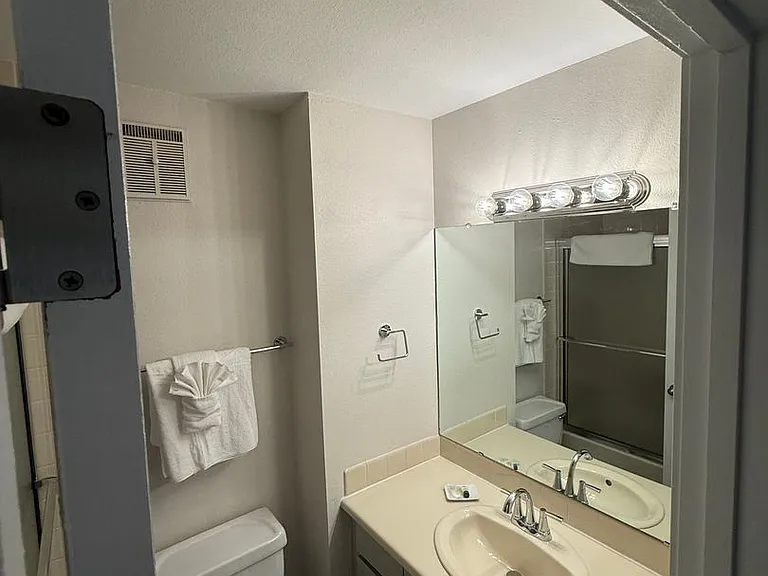812 Walnut St #C — Photo 27