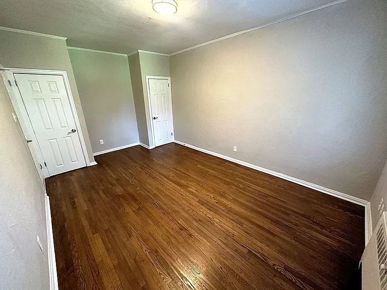 Greenside Manor — Photo 108