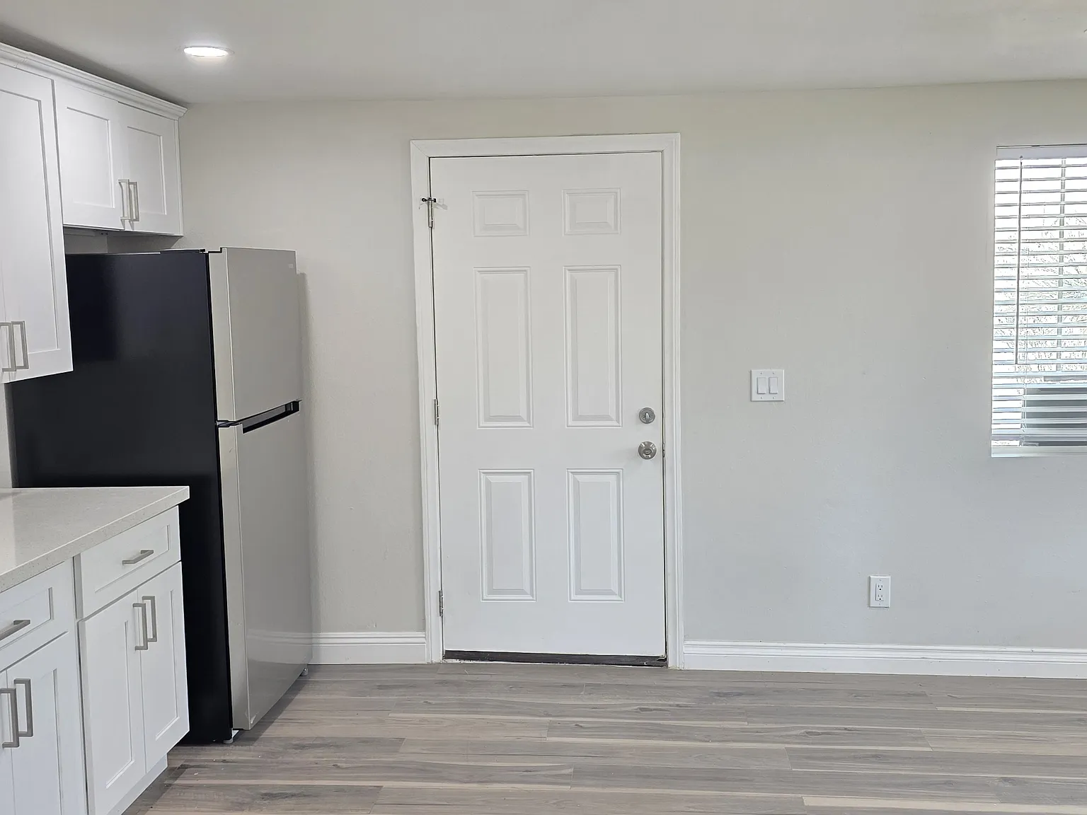7616 Barberry Avenue. Unit # 3. - 1 — Photo 3