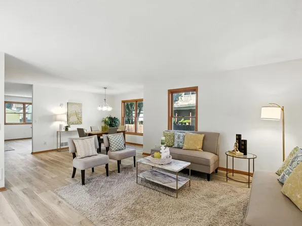 726 Thomas Ave, Saint Paul, MN 55104