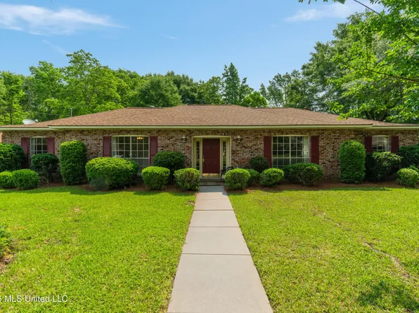 1212 Marie St, Hattiesburg, MS 39402