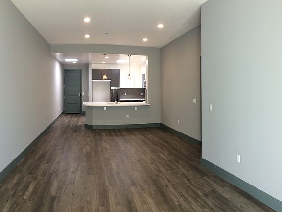 3rd image of 121 N Clark Dr APT 401