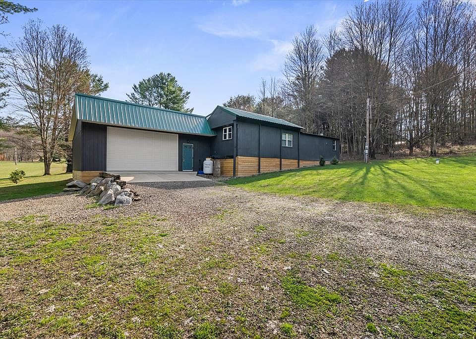1st image of 391 Charles Dr