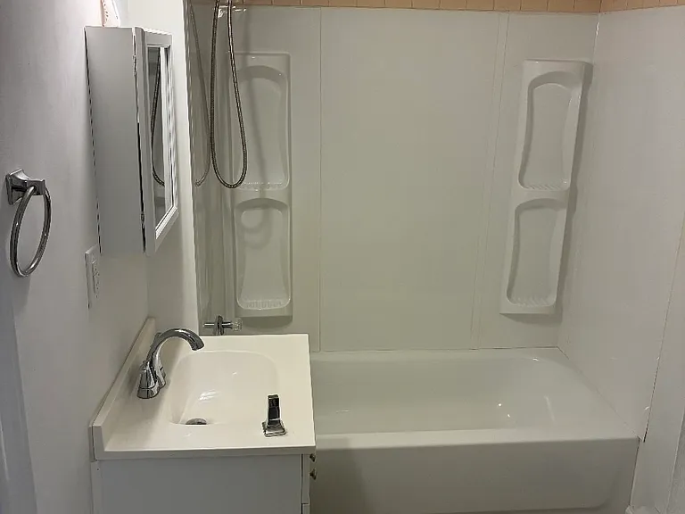 3 Ross St #1 — Photo 3