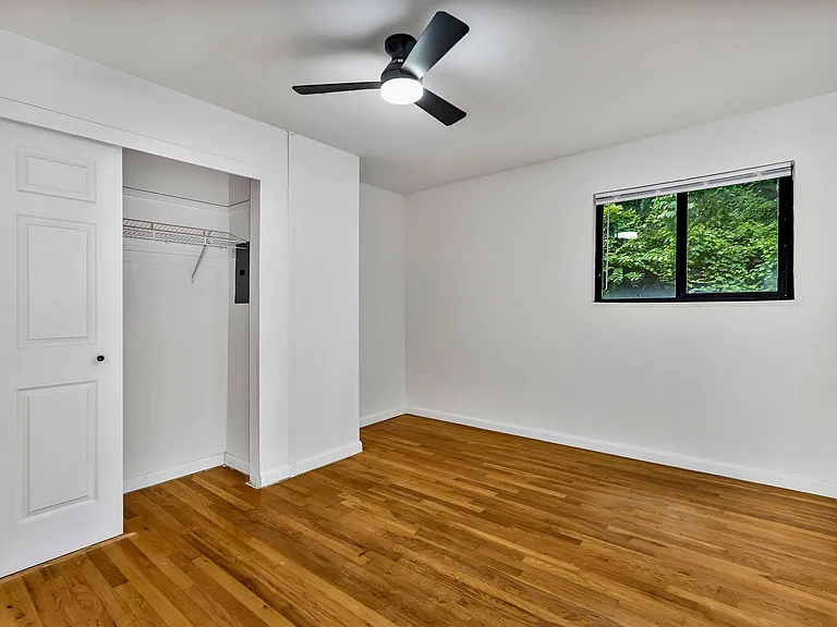 2535 Lysle Ln #3A — Photo 11