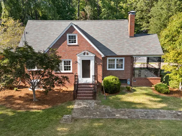 2720 University Dr, Durham, NC 27707