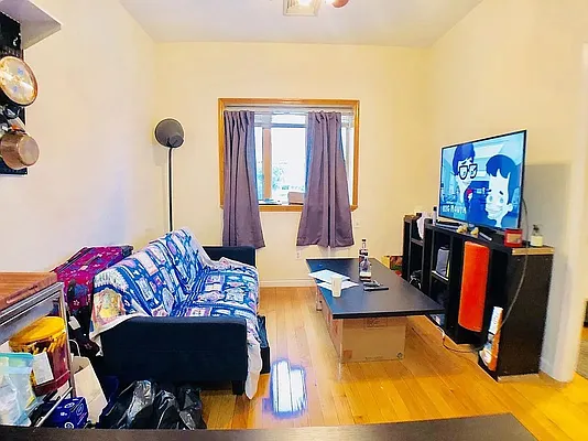 Rented by Brooklyn Property Group LLC | media 10