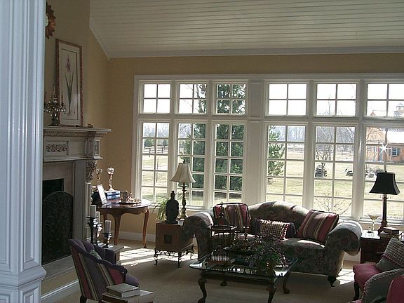 Living Room - view 2